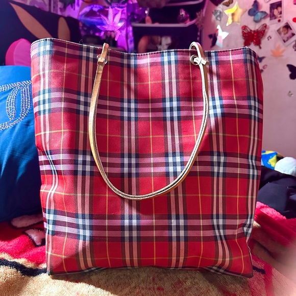Pre-loved Red Authentic Burberry Tote *In fair-good condition - Picture 1 of 14